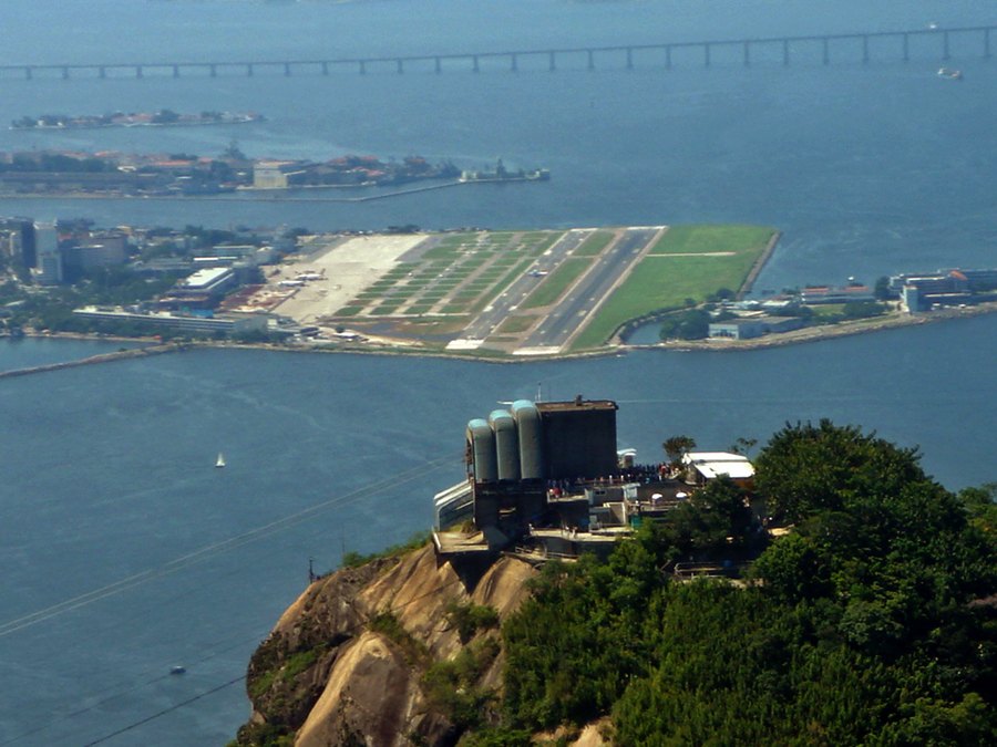 Santos Dumont Airport (SDU)