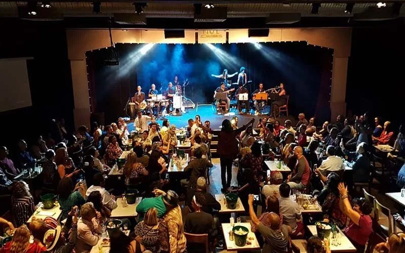 Teatro Rival